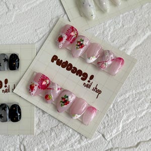 Mail From The Strawberry Farm / Strawberry Picnic Press On Nails / Handmade Press On Nails / Summer Strawberry Press On Nails