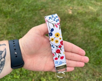 Keychain Wristlet - Fabric Key Fob - Multicolor Floral