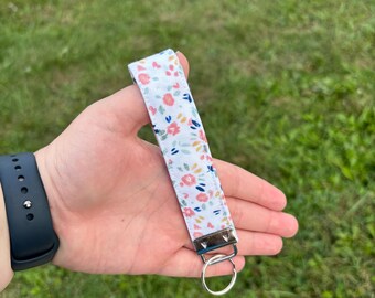 Keychain Wristlet - Fabric Key Fob - Light Pink Floral