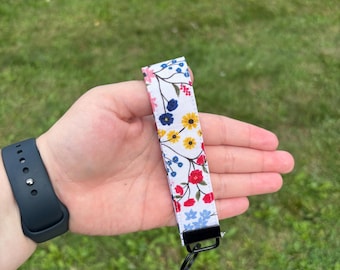 Keychain Wristlet - Fabric Key Fob - Multicolor Floral