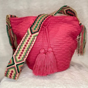 Crossbody Colombian Bag Mochila Wayuu, fuchsia bag