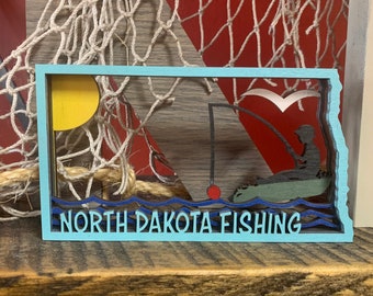 Adorno de Dakota del Norte Adorno de pesca Adorno de madera en capas 3D Adorno del lago de Dakota del Norte Regalo de pesca Adorno del lago Regalo de Dakota del Norte