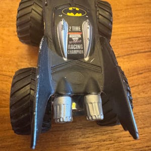 2003 Hot Wheels Monster Jam Truck Batman BATMOBIle TRUCk 1:43 Bild 5