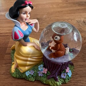 Disney Snow White with Rabbit    Mini Snow Globe , Vintage , Collectible