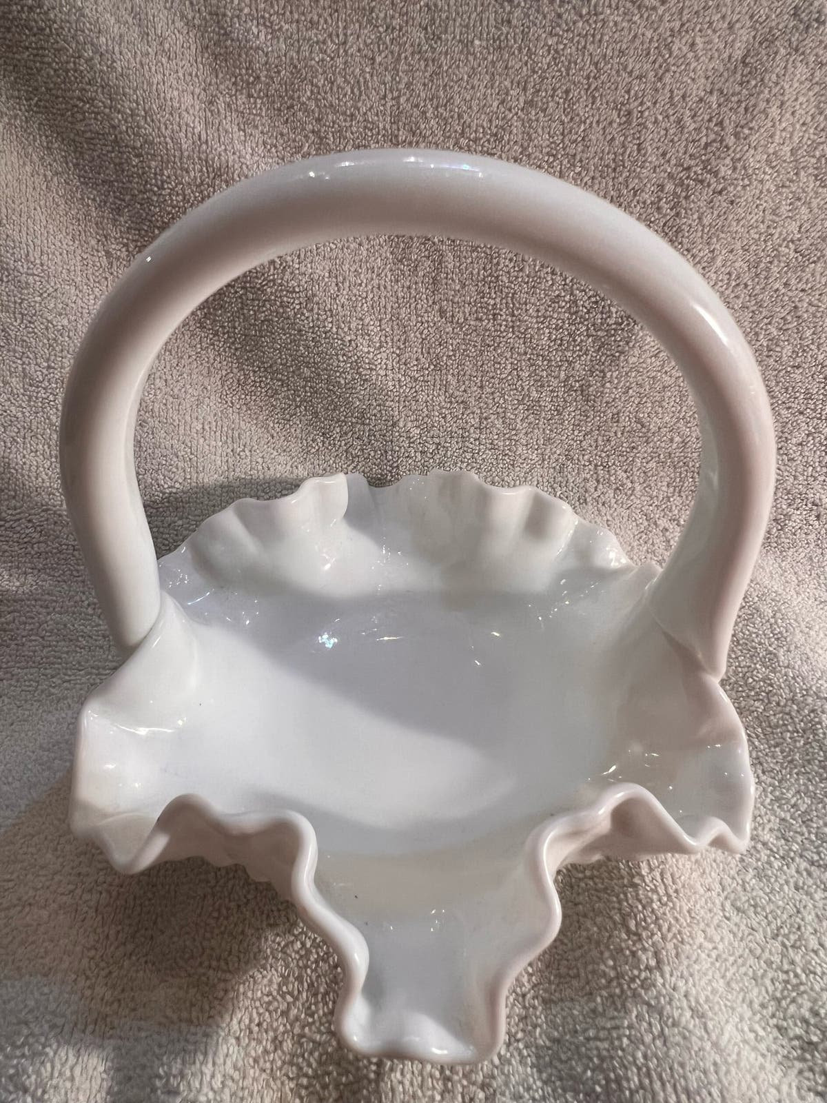 ホワイトフェントンフリルバスケット - Etsy 日本