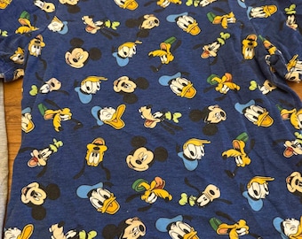 Disney long sleeve shirt Mickey Pluto goofy Donald size small 5-6