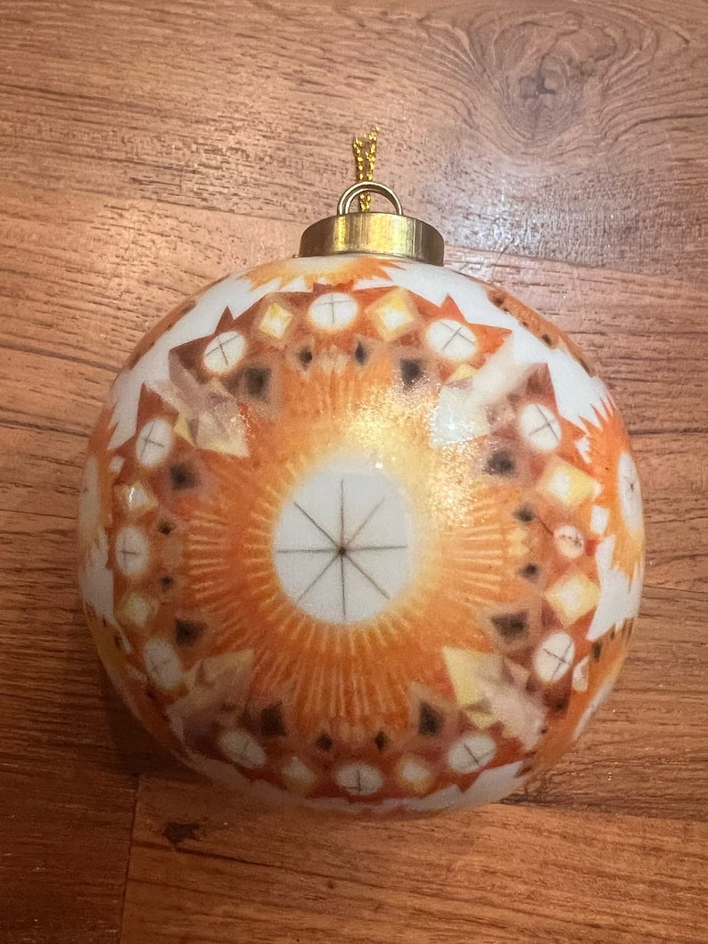 Kendrick Home Gold And White Ornament