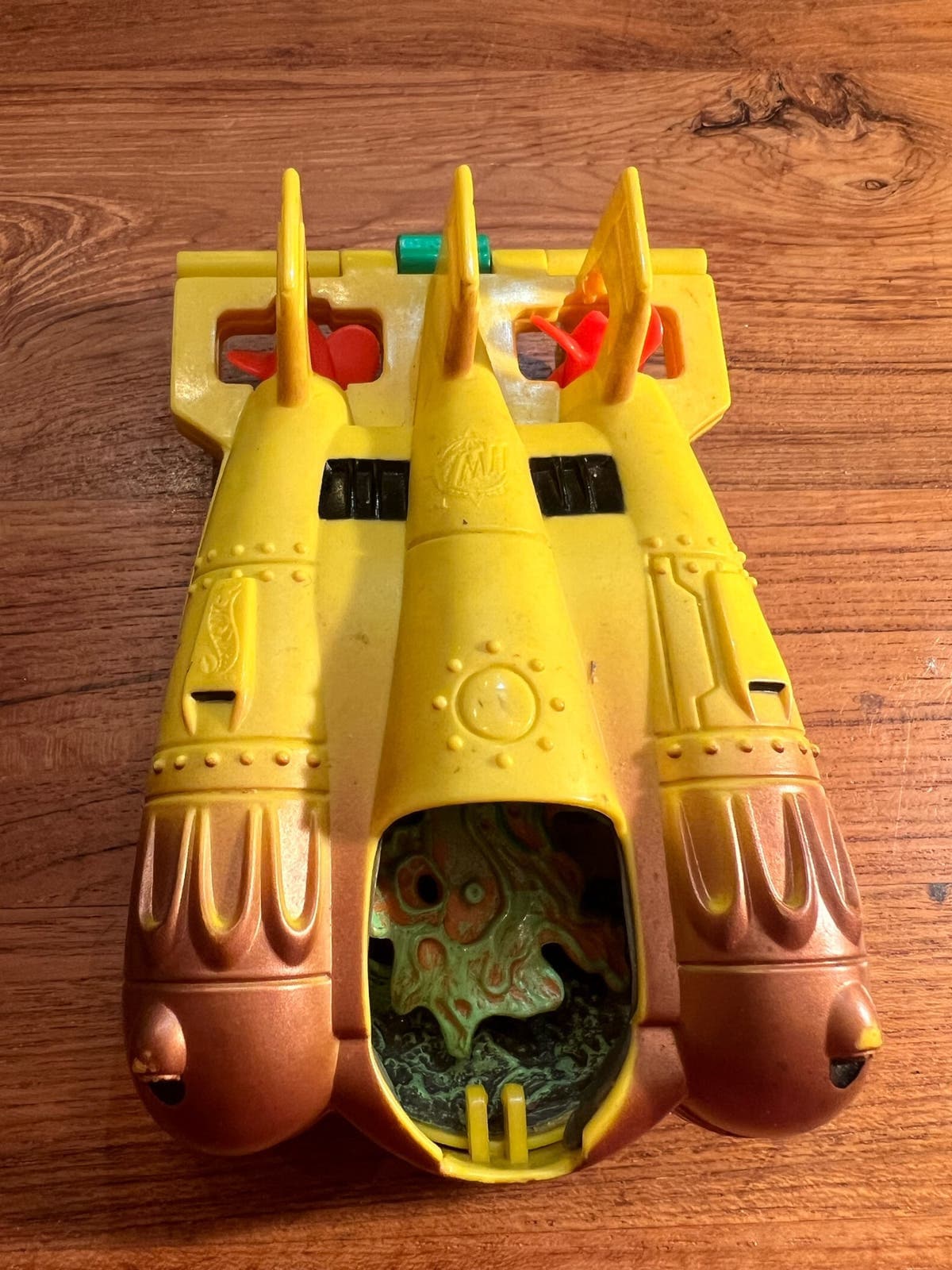 1994 Mattel Hot Wheels Adventures Red Reef Raider HWA Mighty Max