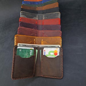 Handgefertigte minimalistische Kreuzstich-Echtleder-Geldbörsen für Herren - Verschiedene Farben erhältlich!