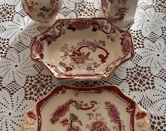 Vintage Mason’s Ironstone “Mandalay Red” Hand Painted Jug, Vase & Plates Set – England Pottery