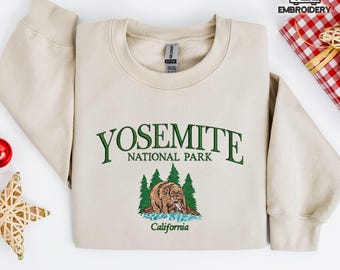 Yosemite National Park Embroidered Sweatshirt – Bear Forest Gildan Crewneck Gift for California Hikers & Nature Adventure Lovers