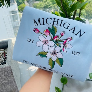 Embroidered Michigan Apple Blossom State Sweatshirt | Custom US State Flowers Embroidery Crewneck | Michigan 1837 Embroidery Gift Shirt