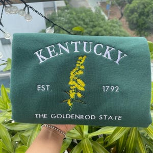 Embroidered Kentucky Goldenrod State Sweatshirt | Custom US State Flowers Embroidery Crewneck | Kentucky Est 1792 State Gift Shirt