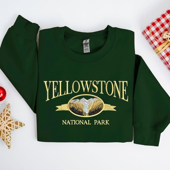 Yellowstone Embroidered Sweatshirt – National Park Crewneck – Gildan Pullover Nature Lover Gift – Adventure Outdoors Sweater