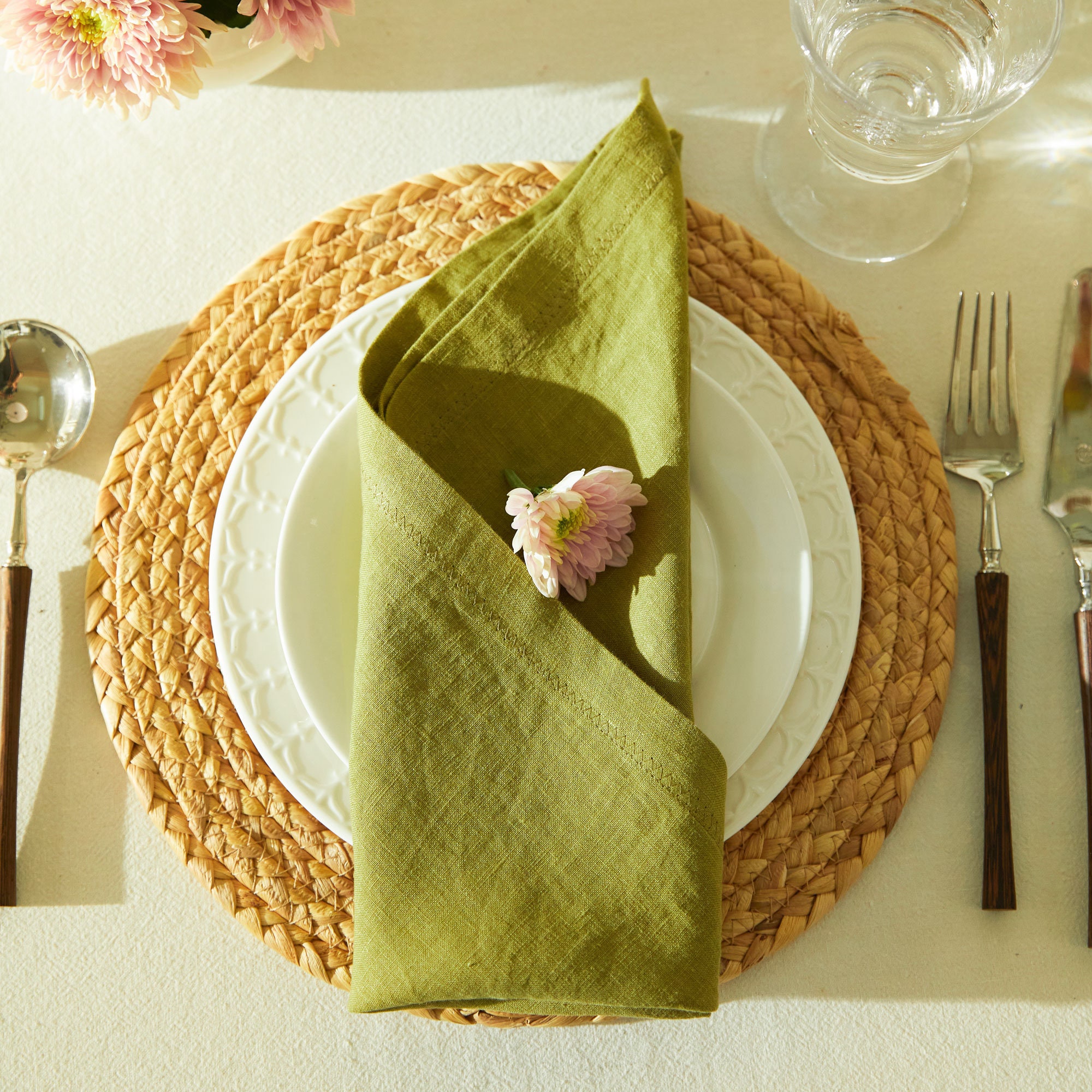 Caspari Paper Linen Cocktail Napkins - Leaf Green
