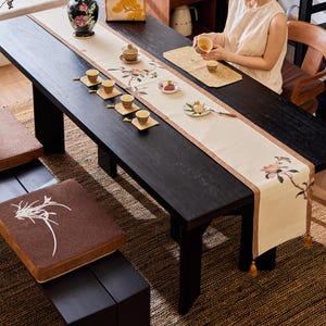 Bordlöpare med persikoblomma, orientalisk zendekor, anpassad storlek