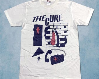 Camiseta The Cure "Boys Don't Cry", estilo retrô punk.