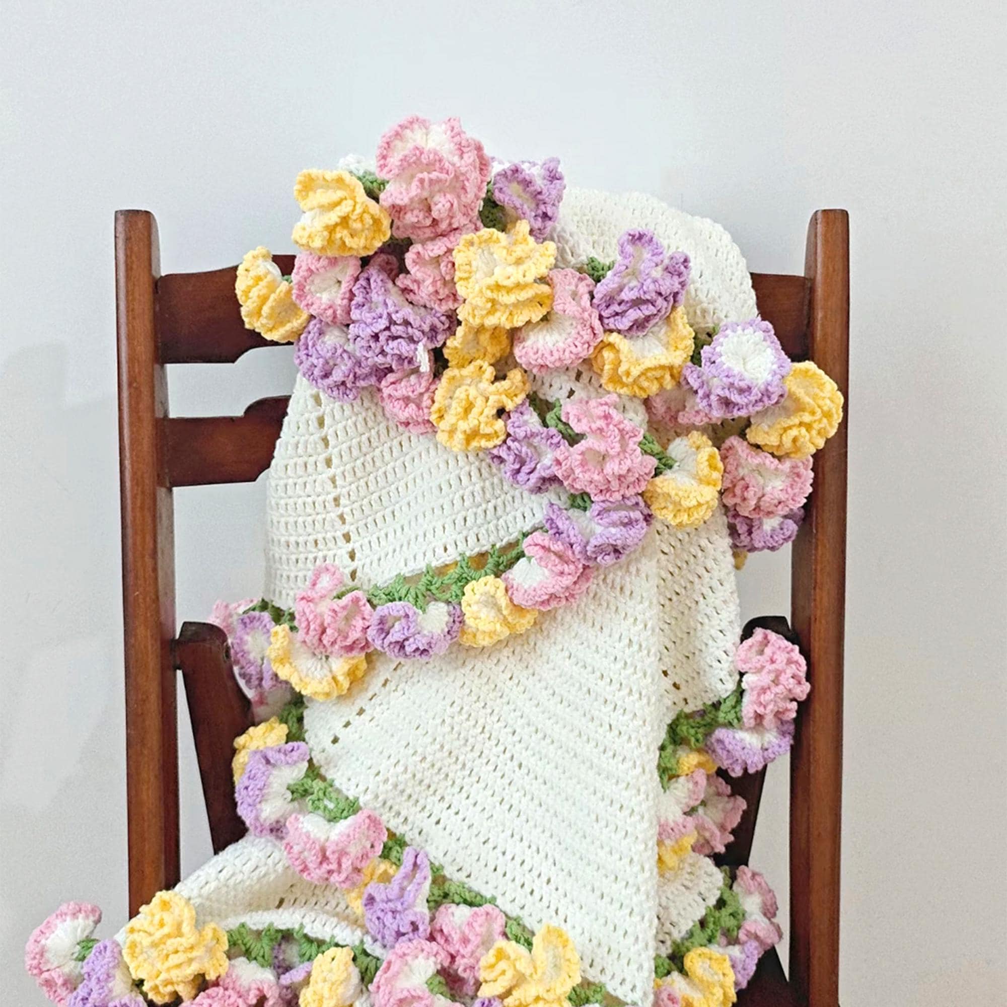 カーネーションの花束ブランケット ブーケブランケット ピンクグラデーション PDFパターンのみ かぎ針編みのカーネーションブーケブランケット