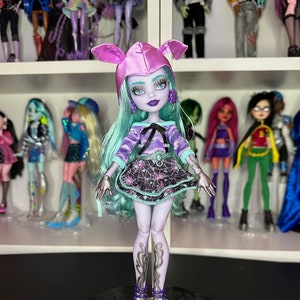 New Monster High Twyla Creepover Sleepover Party Doll G3