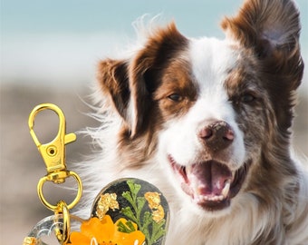 Resin Dog tag, Flower dog tag, Cute dog tag, Circle tag, Unique tag, Dog lover, Flowers, Resin, Gold, Cute gift ideas, fur baby, puppy
