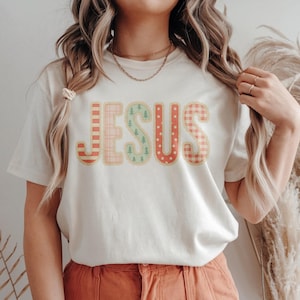 Patchwork Buchstaben Jesus SVG & PNG | Christliche und Glaubensmuster, kariertes Weihnachtsdesign, digitaler Download