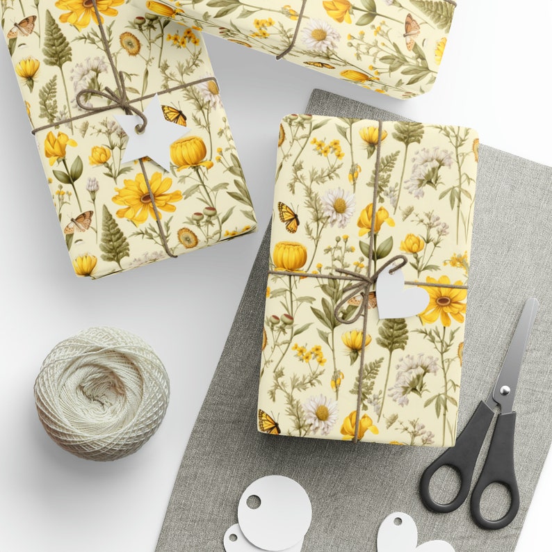 Carta da regalo floreale gialla Carta da regalo botanica Rotolo di carta da regalo con fiori gialli Fiori botanici gialli immagine 2