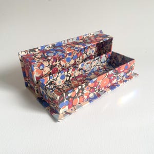 Burgundy and Blue Marbled Clamshell Box – Handmade Turkish Spot Storage