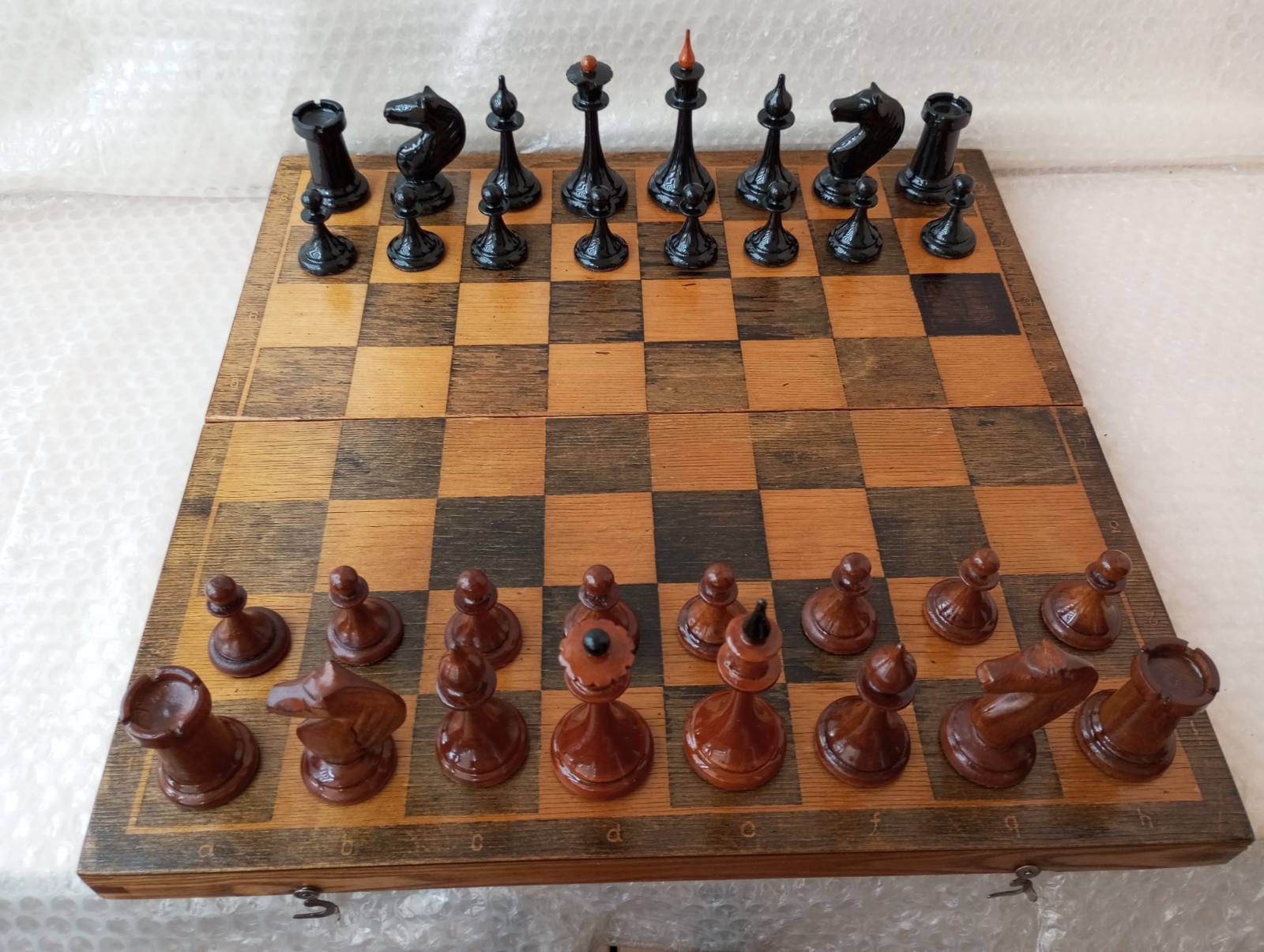 チェスセット 木製板、駒〈ソ連×アメリカ〉 木製チェス セット