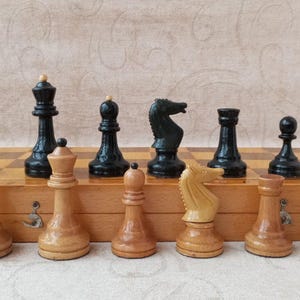 Torneo de ajedrez soviético. Piezas de ajedrez grandes con peso. Conjunto de gran maestro. Ajedrez de madera con tablero.
