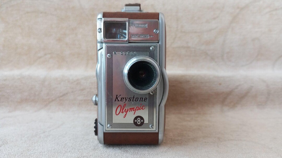 Keystone Olympic 8mmフィルムカメラ ムービー Vintage Movie Camera Keystone Olympic. Model K-32 8mm. Old Film