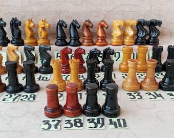 Pièces d'échecs de rechange. Pièces d'échecs en bois lestées. Pièces d'échecs de grand maître. Cavalier, tour. Échecs soviétiques.