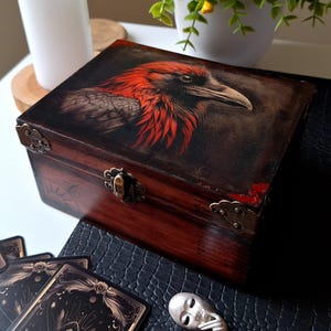 Boîte de tarot - Corbeau gothique, rangement en bois pour cartes de tarot et accessoires rituels - Cadeau déco sorcière - Boîte souvenir personnalisée faite main