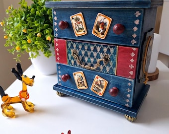 Alice in Wonderland Chest of Drawers: Cheshire Cat Jewelry Organizer