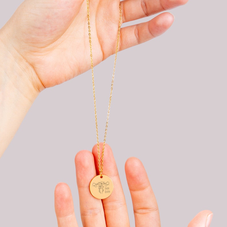 Innereien Halskette, personalisiertes Geschenk für Frau, Geschenk für Freundin, Gesundheit der Frauen, Gefäßdometriose Geschenk, niedlicher minimalistischer Schmuck. Bild 5