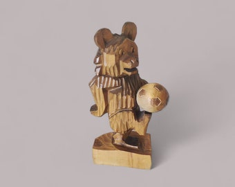 Oso de la URSS. Icono coleccionable de un oso. Osito de peluche con pelota. Antigüedades. Antiguo. Oso de época. Oso de madera. Decoración del hogar. Regalo de la URSS.