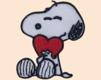 Toppa termoadesiva con cuore, ricamata, da cucire, da applicare su abbigliamento, berretto, giacca, jeans