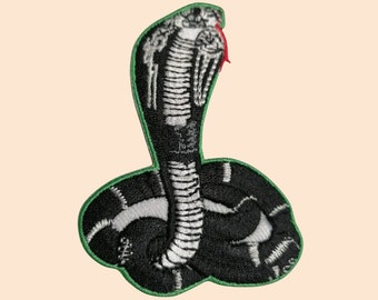 Black Snake Iron On Patch Sew On Embroidered Badge Shirt Jeans Bag Embroidery Applique