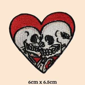 Romantisch liefdespaar schedel opstrijkbare patch geborduurde appliqué badge