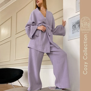 Customized Elegant Solid Satin Comfortable Loose Women Lounge Wear