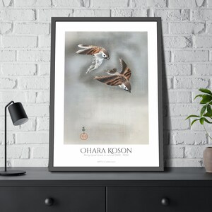 Ringmussen in de sneeuw (1900-1930) door Ohara Koson / Ingelijste poster uit de ART-collectieserie