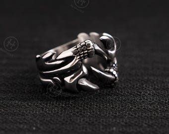 Anillo de garra gótica para hombre: diseño de depredador de acero inoxidable