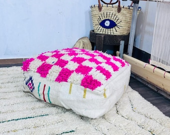 Handmade Moroccan pouf in pink wool - Berber ottoman floor cushion