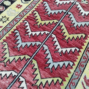 Handmade Wool Oushak Rug: 3x4 Vintage Turkish Entry Rug