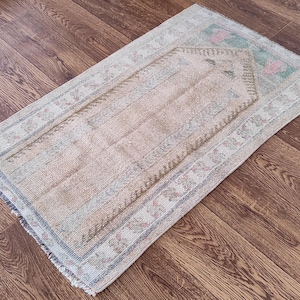 Handmade Wool Oushak Rug: Beige Brown Entry Rug (2.0x3.3 Ft)