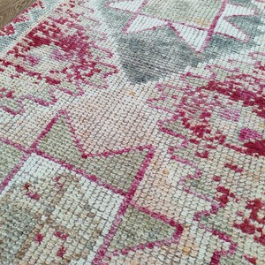 Tappeto da corridoio Herki in lana annodato a mano: tappeto turco vintage da 2,9x10,4 piedi