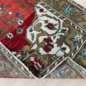 4x8 Vintage Oushak Rug: Red, Green & Beige Turkish Wool