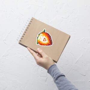 Autocollant en vinyle | Fraise (fraise d'amour) | Collection Progrès et non perfection