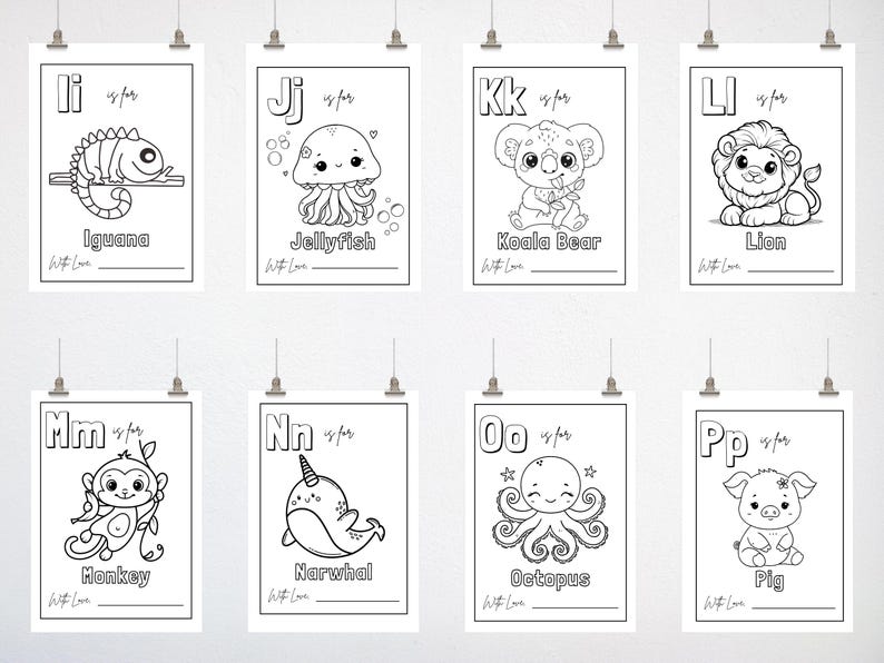 K&ouml;nnte beinhalten: Acht schwarz-wei&szlig;e Lernposter, die jeweils ein Tier und den entsprechenden Buchstaben des Alphabets zeigen. Zu den Tieren geh&ouml;ren ein Leguan, eine Qualle, ein Koala, ein L&ouml;we, ein Affe, ein Narwal, ein Oktopus und ein Schwein. Jedes Poster hat den Text "is for" und "With Love".