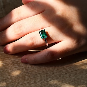 Bague en argent sterling taille émeraude : bague de fiançailles Art déco pour femme
