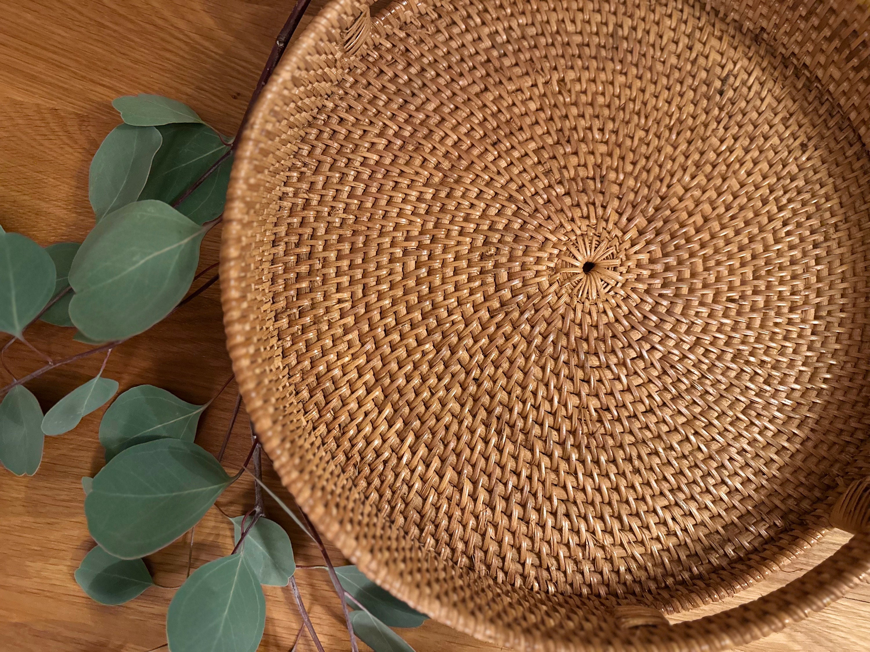 Handwoven Rattan Round Placemat Set Incl. Placemat Holder 30cm Diameter